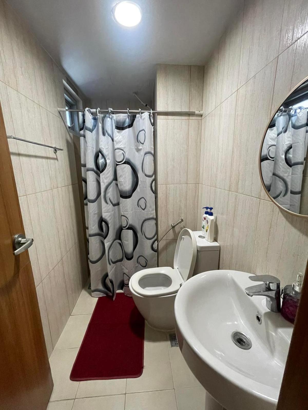 מנילה 8 Adriatico Staycation מראה חיצוני תמונה
